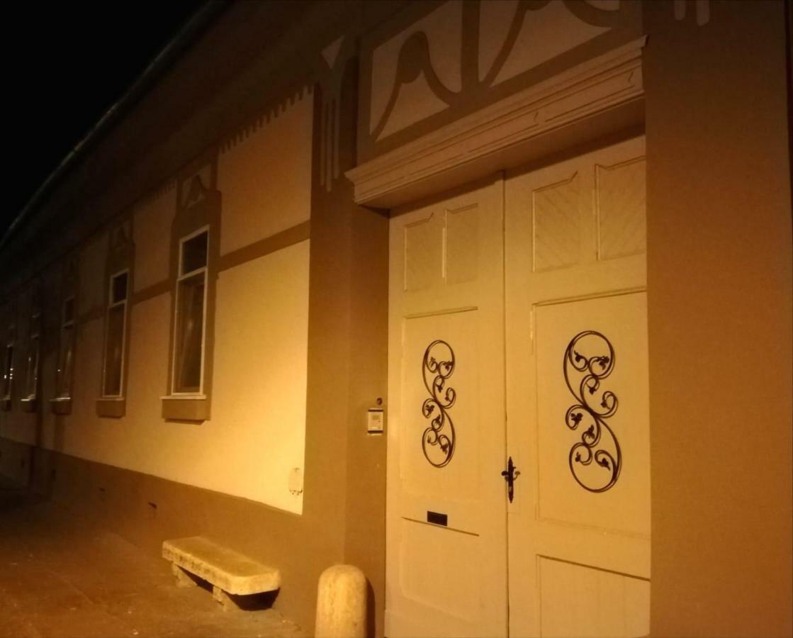 Sombor 19 Central Apartment 외부 사진